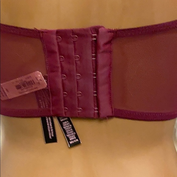 SALE NWT VS. WINE COLOR BALCONET 32/ 34 B and C - Picture 5 of 7